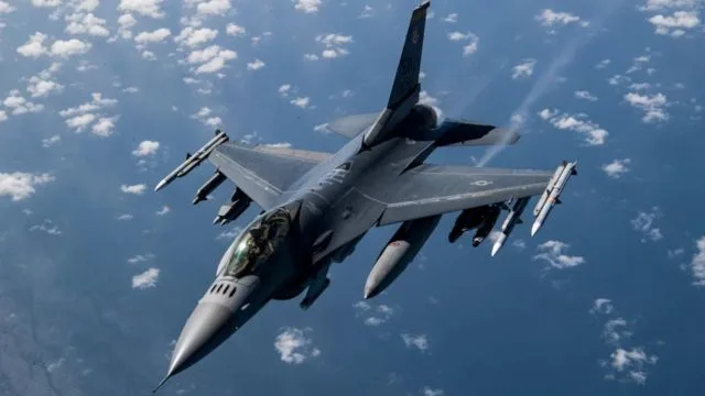 Американський F-16 розбився