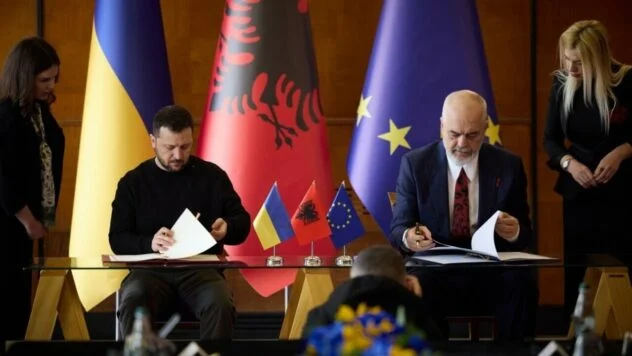 Договір між Україною та Албанією про дружбу та співпрацю (Фото: Офіс президента)