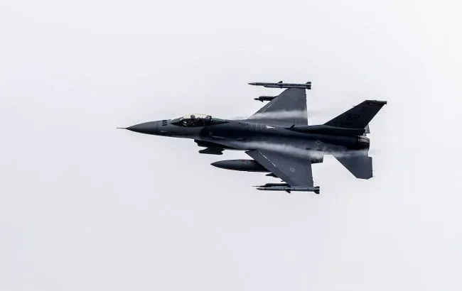 Додаткові 6 F-16