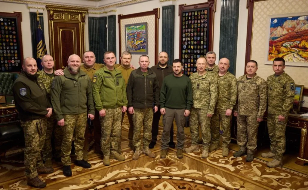 Кадрові зміни в ЗСУ: Зеленський призначив нових командувачів (Фото: Google)