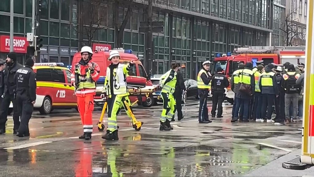 Напад у Мюнхені: афганський біженець в'їхав у натовп, десятки постраждалих (фото: google)