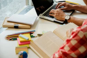 Дипломні роботи в Харкові: як вибрати надійного виконавця та уникнути помилок