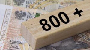 Українські біженці в Польщі: нові правила для допомоги «800+» і продовження легального перебування
