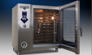 Як пароконвектомат поєднує функції духовки, пароварки й гриля