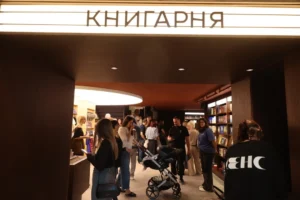 «Сенс» відкрив книгарню-кав’ярню в історичній будівлі Львова